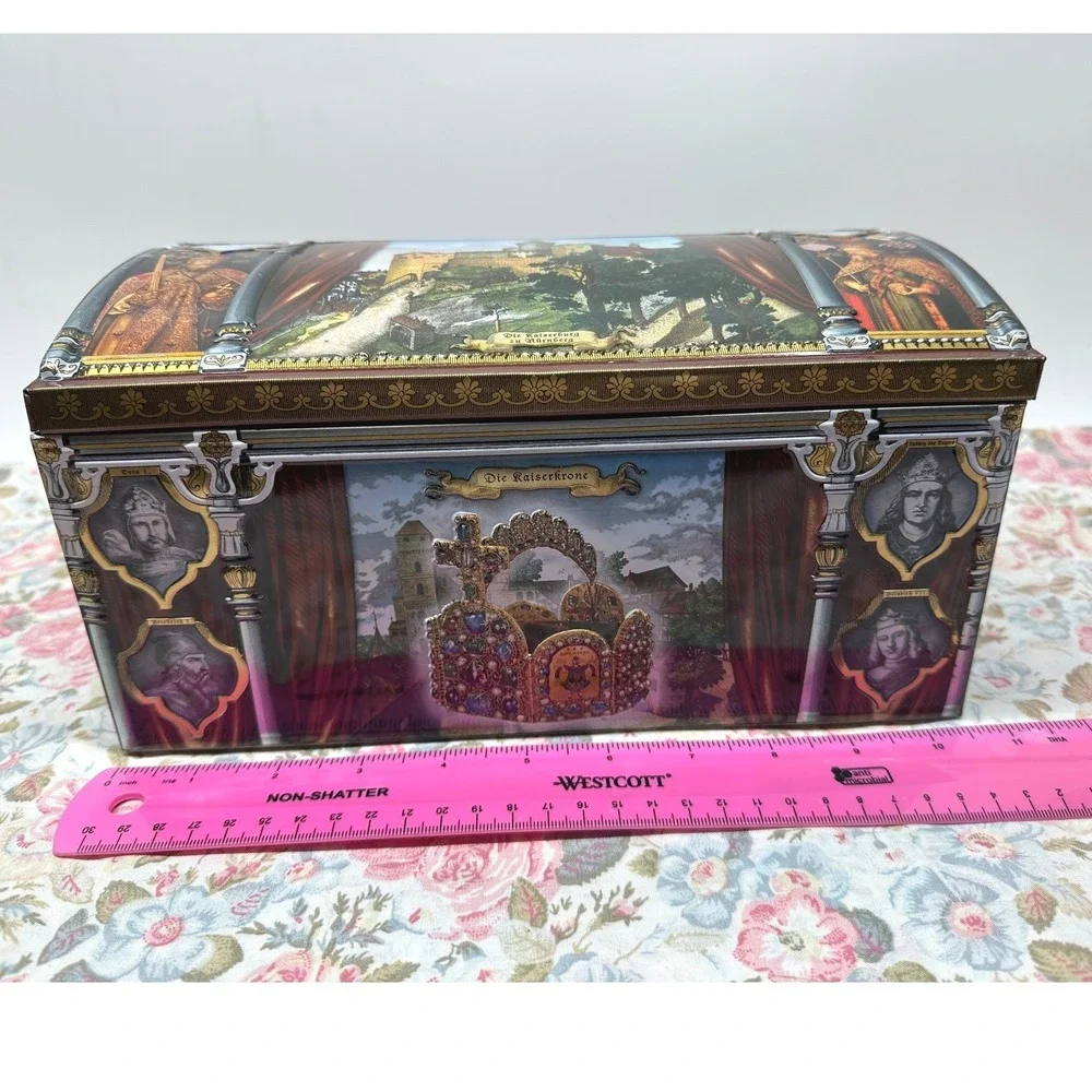 Lebkuchen-Schmidt German Emperors Kaiserburg Nuremberg Large Collectible Tin